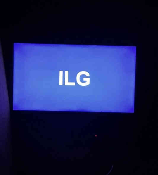 شاشه حجم43فول نت نوعيه lLG كارتونه موجودوياهاا حته الچيسه بعده بل اطار فقط يحتاجله ريمونت سعره 5 وريمونت موجود بكل محل الشراي انه اجيبله ريمونت شرط يفحص بيده ويشغل بيه يوتيوب ايشي الي يعجبه
 (وسعره 180بيه مجال شويه مكاني الهارثه)***********
