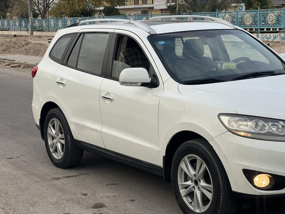 سنتافيا 2011 ستة سلندر فور ويل 3 قطع تبريد كفالة عامة رقم بغداد الجديد  مكانها بغداد محمودية سيارة جاهزة صدر جديد امامي خلفي وبأسمي السيارة
رقم الهاتف ***********
