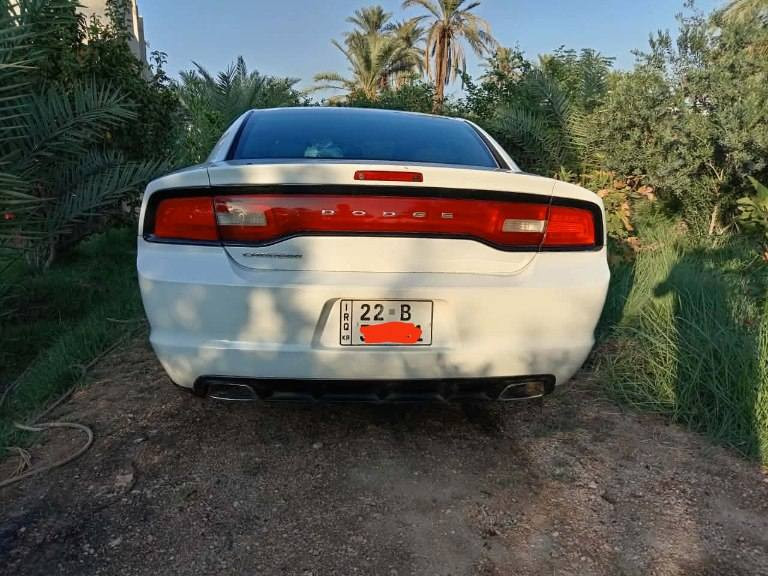 السلام عليكم
السعر ١٣٥ وبيها مجال 

جارجر موديل 2011 رقم اربيل دولي بإسم شخص من السماوة 

حادثها بنيد وجاملغ تبديل والجاملغ الثاني صبغ 

مكينة 3600 گير عصه 

شاشة جبيرة كراسي كهرباء 

مكان السيارة الديوانية قضاء الحمزة الشرقي للاستفسار اكثر التواصل ع الخاص او الاتصال *********** متوفر واتساب
