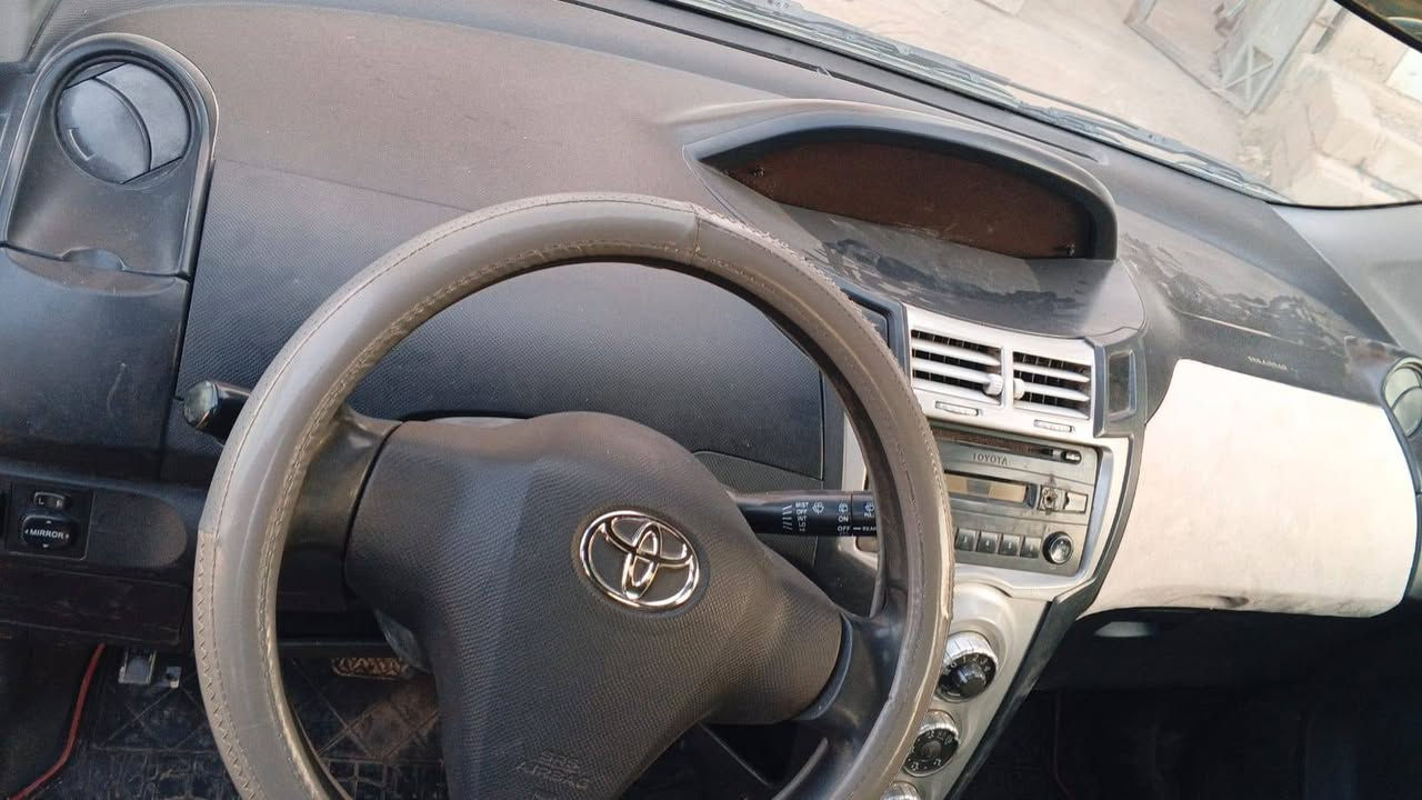 سلام عليكم للبيع تويوتا يارس مديل 2008 لون اصفر رقم بغداد دولي  مشروع وطني تحويل ثاني يوم باسمي لل 30السنويه شرط كير محرك صدر كهربائيات وتايرات بيها مكانات معجون مال تصفيه ومكفوله تكم شواصي لغود قماره السعر 58 وبيها مجال مكاني سامراء هاتف ***********
