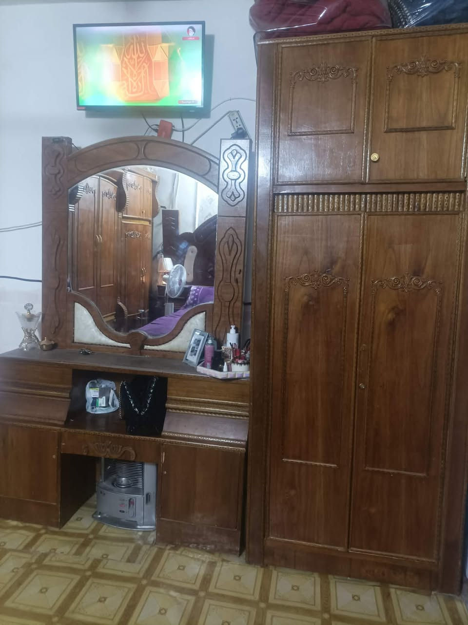 السلام عليكم مكلف بالنشر
غرفة خشب عراقي تزكام  للبيع

جديدة وحجمها كبير

السعر مليون و 100 بيها مجال 

***********
