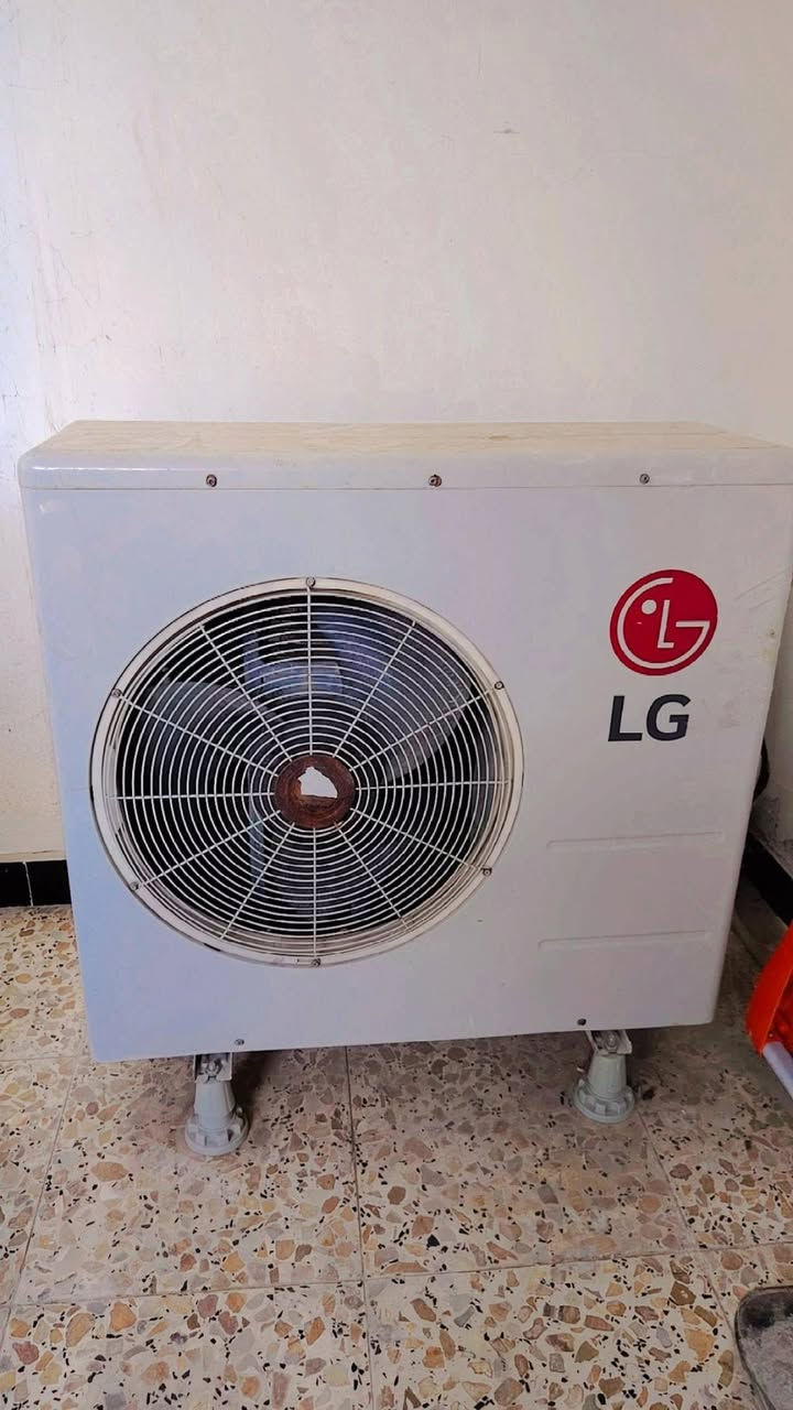 سبلت كنتوري  3 طن LG
سعرة 800 وبي مجال بيع مستعجل
ا
لعنوان البصره المعقل الابله

***********
