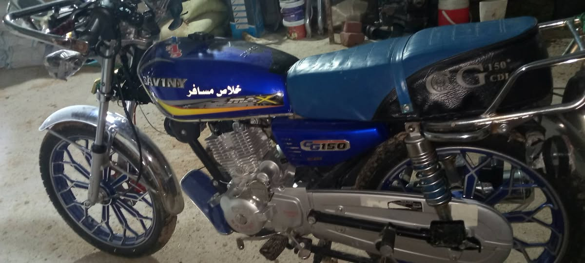 ماطور للبيع كلو شرط وضع الشركة انطي بي شرط مكفول من كلشي موديل 2024 منفيست اصلي مالو محرك 150مامفتوح شرط نوع سيفان خمسة كير السعر 700بي مجال ***********موجود فيس بوك
