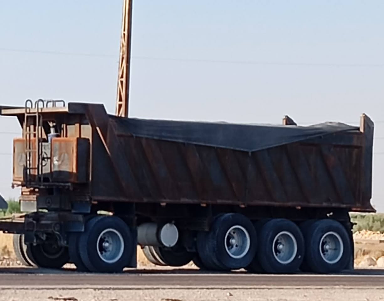 بسم الله الرحمن الرحيم
مقطوره للبيع موديل 2025 طول 7/65 
شاصي 16، دناكير 16، شريط 12 للاستفسار الاتصال على الرقم ***********,
***********
