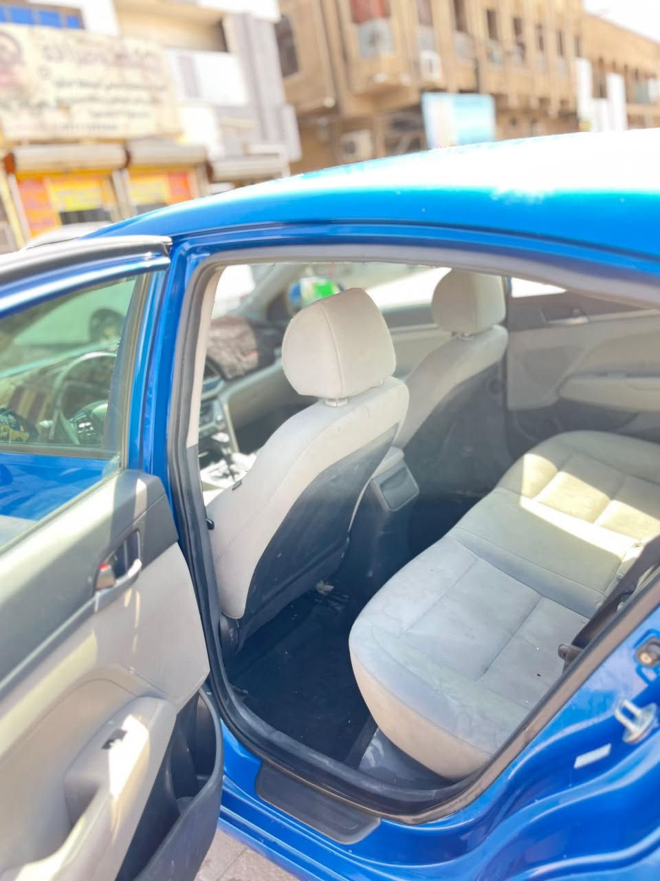 السلام عليكم 
الانتره 2017 امريكي  ماشيه 18800 قابل الزياده  حادث بس بنيد ليبل واحد السياره بسم شركه  السعر 110 مكاني بغداد


**إذا كنت صاحب هذا الإعلان وتريد حذفه لأي سبب، رجاءا أرسل رسالة إلى الدعم الفني**