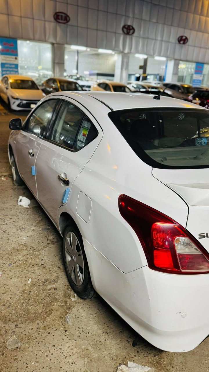 السلام عليكم نيسان سني 2019
سيارة خير من الله ما بيها نقص گير مكينة مكفولات و صدر و تايرات كله جديد قبل اسبوع مسويهن المازادات البلادي موجودات و چاملغ البلادي هم موجود ..بيها ربع جاملغ مصبوغ   السعر 108 و بيها مجال بسيط
ماشيه ١١٩ 
للاتصال ***********
