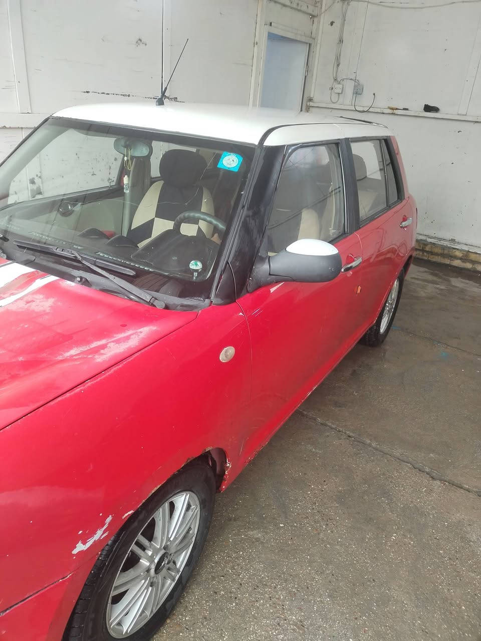 ليفان للبيع موديل 13 السعر ٣٤ وبي مجال
