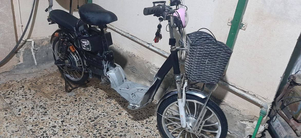 دراجه شحن بطاريات جديد   عقل جديد كلشي ما نقصها 
سعر 275الف المكان الانبار قضاء عنه 
رقم +9647830517544


**إذا كنت صاحب هذا الإعلان وتريد حذفه لأي سبب، رجاءا أرسل رسالة إلى الدعم الفني**