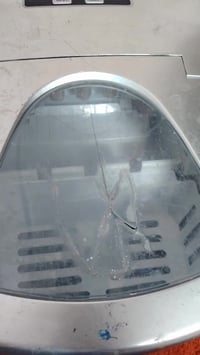 صانعة شلج شغاله فول بيه كسر بالجامعه وملحومه مابيه تأثير عليه سعر ٥٠ ا...