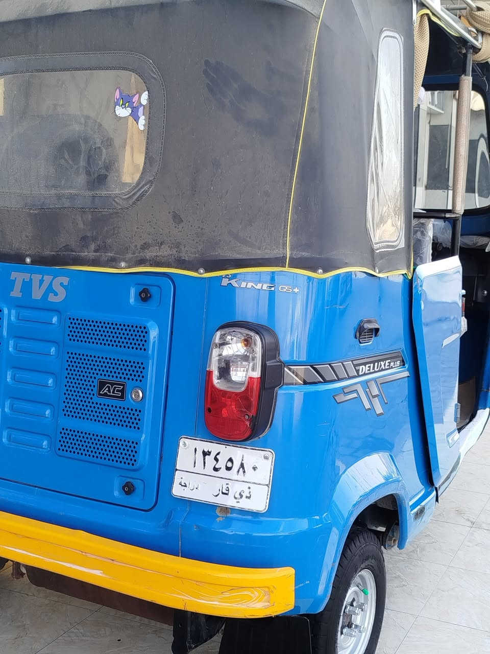 سلام عليكم تكتك مديل 21  رقم وسنويه مداور شوكت ماتريد
تكتك نضيفه وجديده 
بدي كفاله ما عده بس لبارد ل بلغد 
مبدل بس ولفات فقط  
تكتك جاهزه وخير من الله 
كله جديد بيه دبلات جدد تخم تاير حته وياله جدد 
ابيع بدون غراض 
سعر 7500 بيه مجال 
عنوان ناصريه حي العسكري ***********
