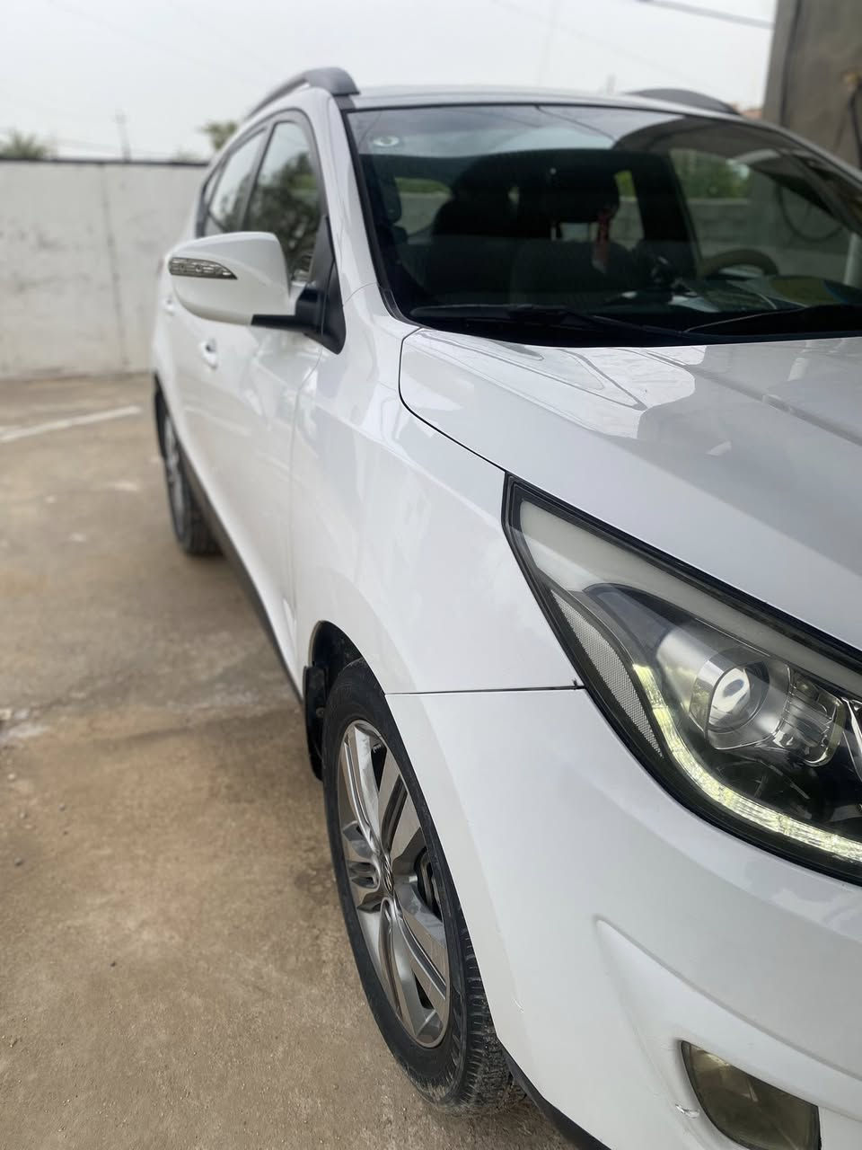 سياره توسان موديل 2015 سيارة كفاله من الصبغ والبارد جدا نضيفه مثل ماموضح بالسونار المحرك 2400 السعر 150 وبيه مجال ***********

