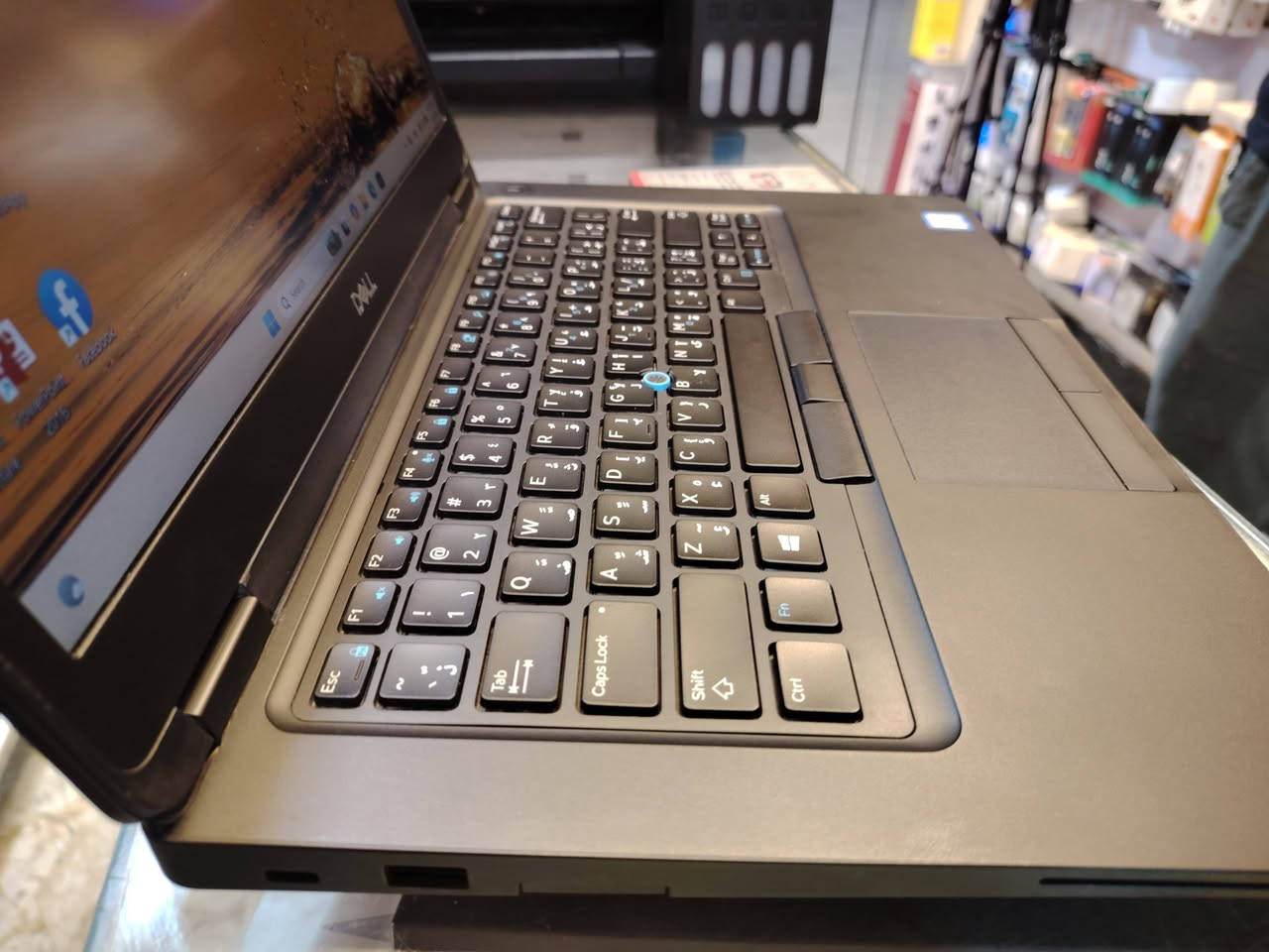 Dell Latitude 5491
المعالج : Intel Core i7 - الجيل الثامن فئة H
الرام8GB DDR4
التخزين : 256 SSD M.2
الشاشة 14 إنش بدقة ممتازة
الكيبورد: ضوئي ليزري (عربي / إنكليزي)
كارت الشاشة : Intel (داخلي 4GB)
الجهاز نظيف واستخدام قليل
تاخذه كامل مكمل حقيبة + ماوس + الشاحن الأصلي + تنصيب برامج + توصيل مجاني لباب بيتك
السعر 355 الف
التوصيل مجاني بالكامل لكل المحافظات
إذا عندك أي استفسار أو تريد تحجز ، راسلني خاص او على الرقم
*********** موجود واتساب

