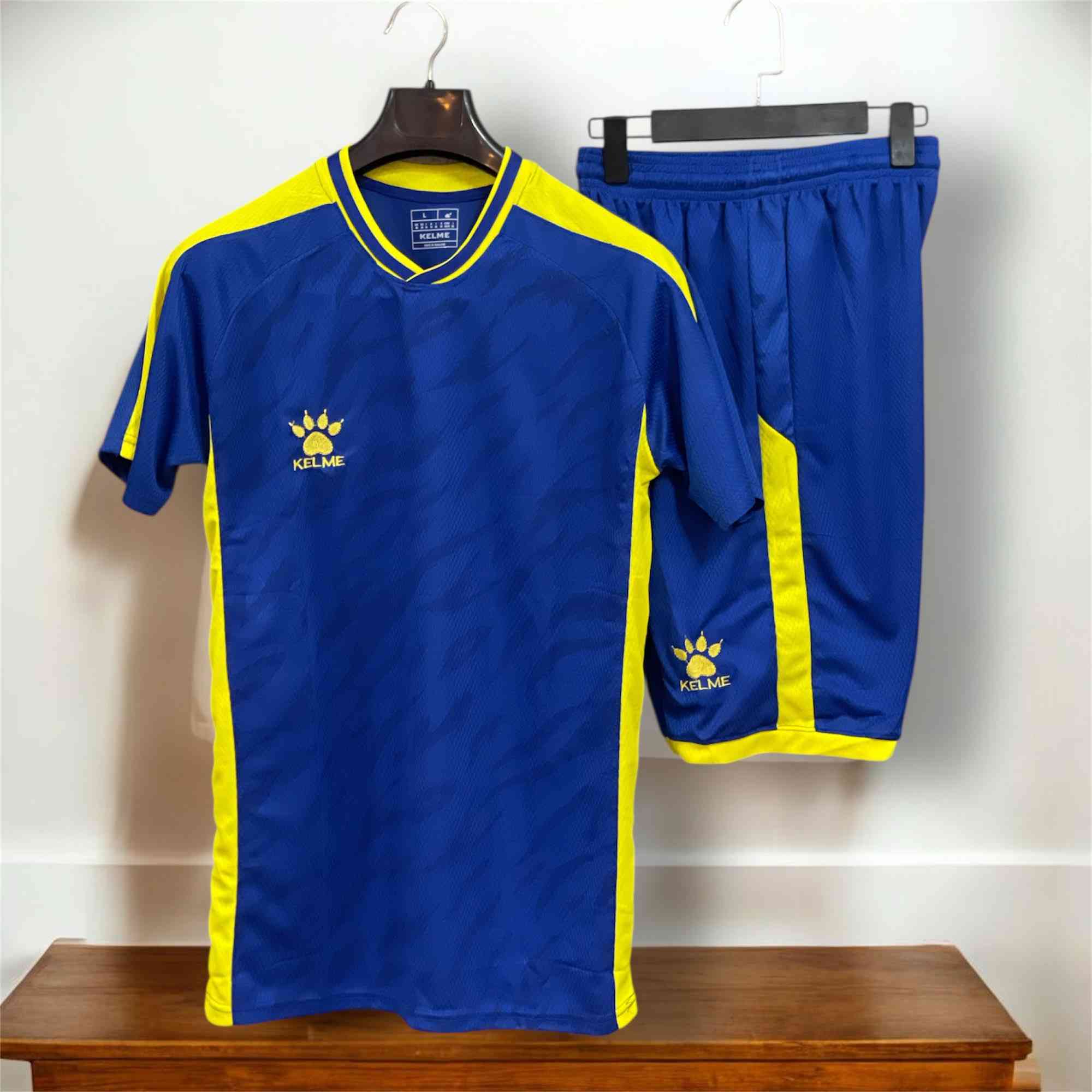 التايلندي الاصلي ✅
متوفر طباعه 
دريس وشورت الاصلي 🔥🔥🔥
بدون رقم 
تخفيضاااات 🔥🔥🔥🔥🔥
اذا وصلك الطلب غير البصوره ترجعه بيد المندوب
6 قطع ب 35 الف
12 قطعه ب 70 الف
24 قطعه ب 140 الف
اسعار الجمله ع الخاص ✅✅✅

 M L XL XXL القياسات
واتس :*********** 
يوجد توصيل جميع المحافظات
