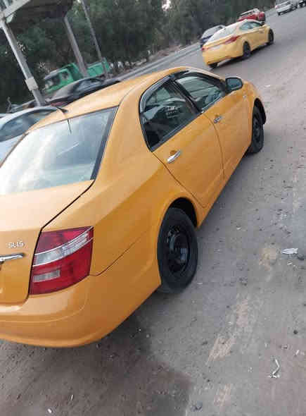 السلام عليكم 
جيلي موبل موديل ١٢ كير ومحرك شرط كارتون كفاله من الضربه وتبديل فقط معمره خياسات جاهزه كبل للشارع تخم تايرات حداديه جديده كهربائيات كلها شغاله شاشه ومضخم صوت 
السنويه لل ٢٩ بسمي هزه وخط وبحث جدد شرط مابيها اي نقص
السعر ٤٥ وبيها مجال عنواني بغداد الكرخ الاستفسار اتصل ***********
