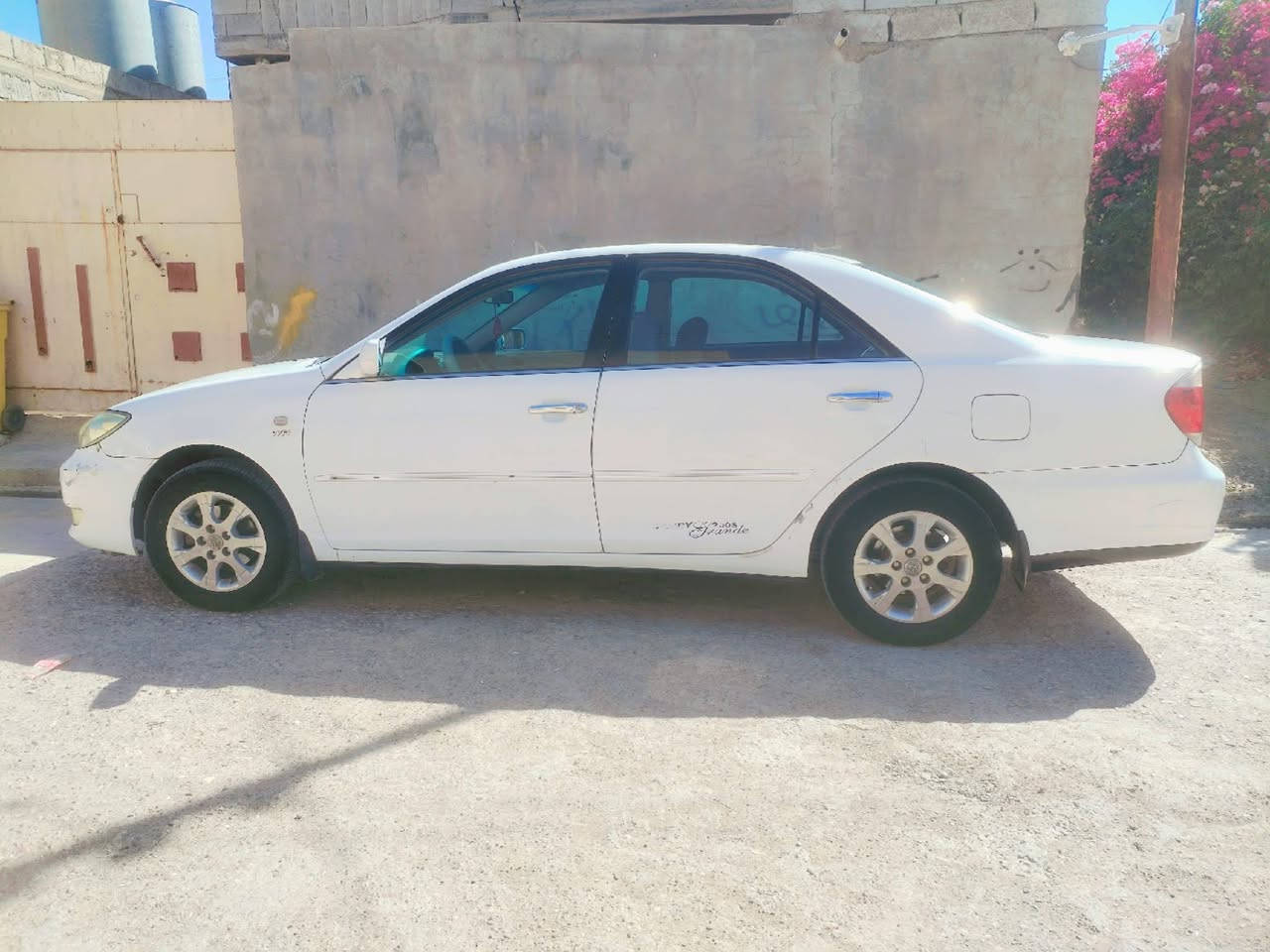 كامري موديل ٢٠٠٥ رقم سليمانية انكليزي
 كير محرك صدر تبريد شرط سيارة جاهزة ما يحتاجلها مصرف ضرر جامرلغ امامي جهة السكن بدون دواخل مكان السيارة كركوك حي الاسرى 

***********
