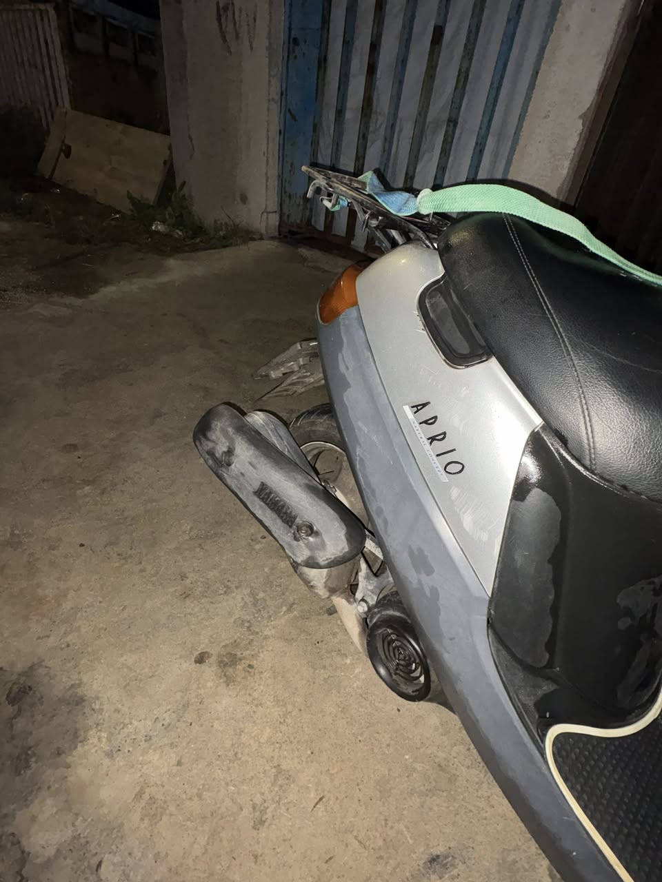 بوتين حديث للبيع الدراجه نضيفه حيل مرقمه رقم موصل السعر 1550للتواصل ***********
