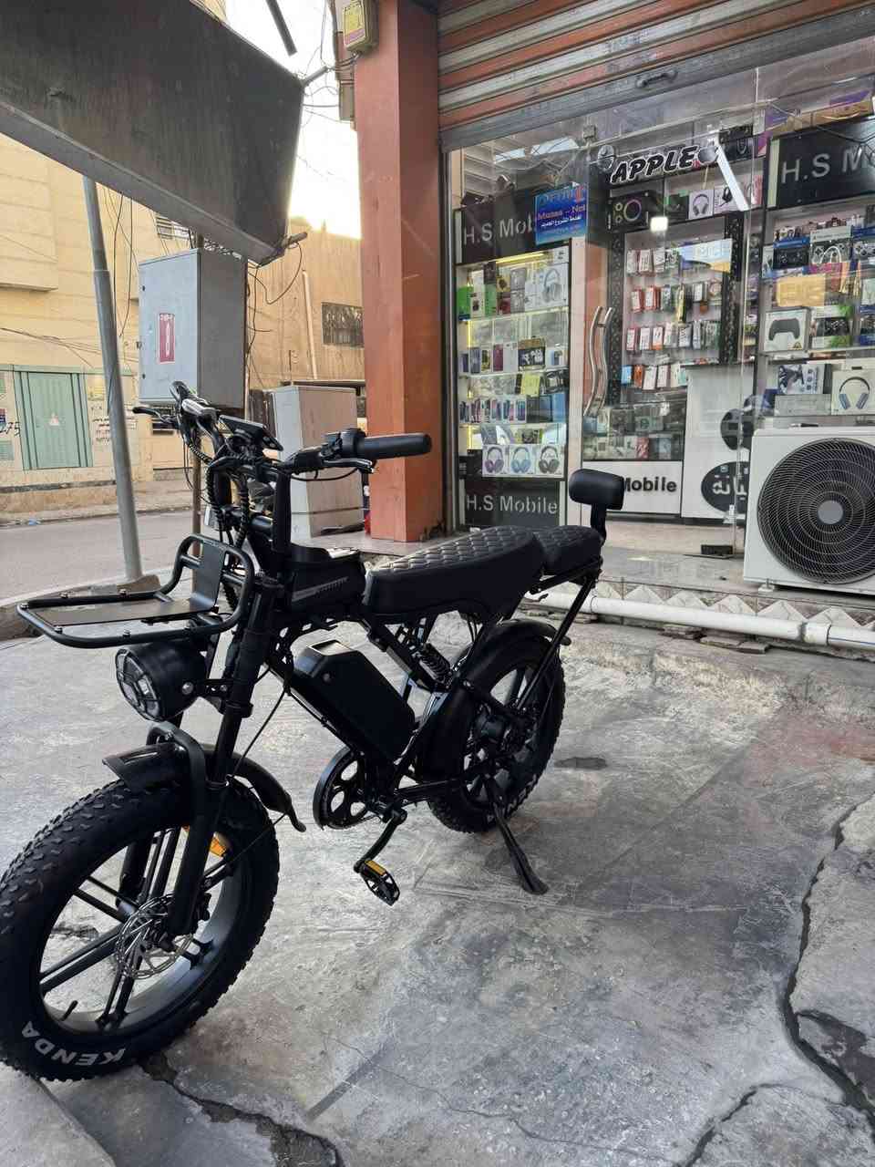 لعشاق (((التميزز)))
🚀🔥 متوفر دراجات كهربائية X80 🔥🚀

ستايل عصري – سحب قوي – اقتصادي جداً بالشحن

✔️ سرعة توصل لحد 45 الى 55كم/س
✔️ الممشى 60 كم بالشحنة حسب الاستخدام وابوزن
✔️ بطارية ليثيوم قابلة للفصل
✔️ تايرات عريضة أصلية Kenda
✔️ شاشة رقمية + إنارة LED
✔️ تدعم الربط والتحكم الكامل عالتلفون 📱
✔️تجي بصمه عدد 2 وتدعم الدخول ع الكارت 
✔️تحمل من شخصين الى ثلاث اشخاص
مناسبة للدوام، التوصيل، والطلعات 👌

متوفر كمية مفرد فقط والكميه محدوده 
السعر :1350الف
للاستفسار خاص أو اتصال ***********📞
