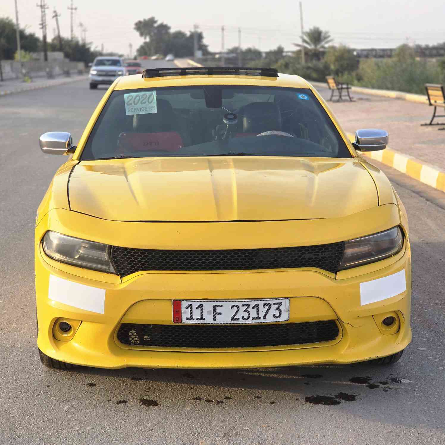 السلام عليكم حبايب
جارجر مديل 2020 اصفر بدون خط 

رقم بغداد مشروع وطني تحويل ثاني يوم 

مصفره غرامات ربع ماعليها

حادث السياره جاملغ وبنيد 

الايرباك طاك 

ماشيه 300 الف كيلو متر

حدايه جديده خير من الله

تخم تاير جديد
كير مكينه مكفوله ترايك لاربيل
السياره حلوه واحله من لصور بهواي
تجي تفحص وتقنع بالي يعجبك 
السعر 205 ورقه وبيها مجال قليل 
مكان السياره ميسان الكحلاء 
رقمي للتواصل ما متواجد بالفيس 
***********

صاحب السياره ابو عرباء السيد
