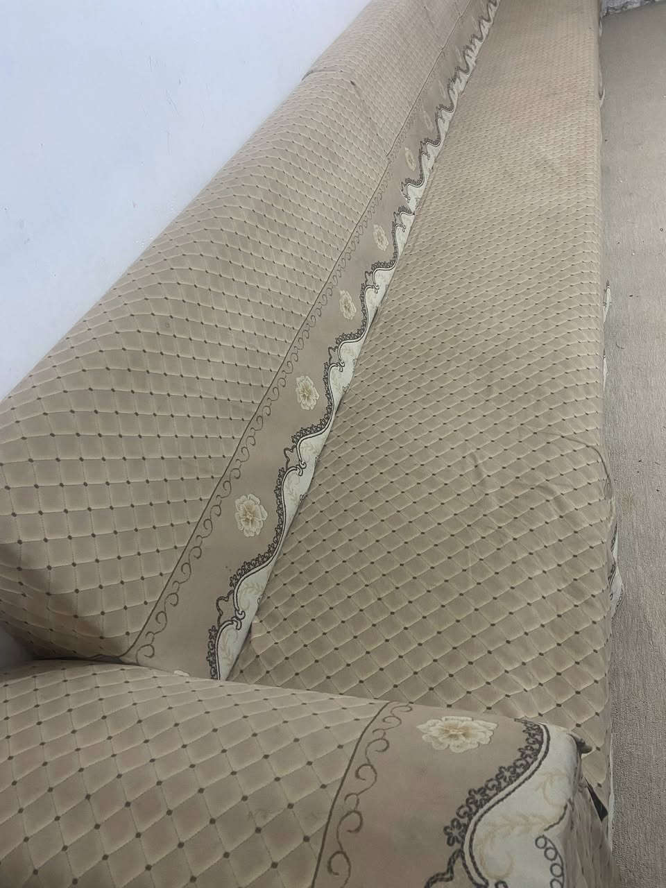 حي العسكري 
٩مقاعد
مغلف بقماش ثاني


**إذا كنت صاحب هذا الإعلان وتريد حذفه لأي سبب، رجاءا أرسل رسالة إلى الدعم الفني**