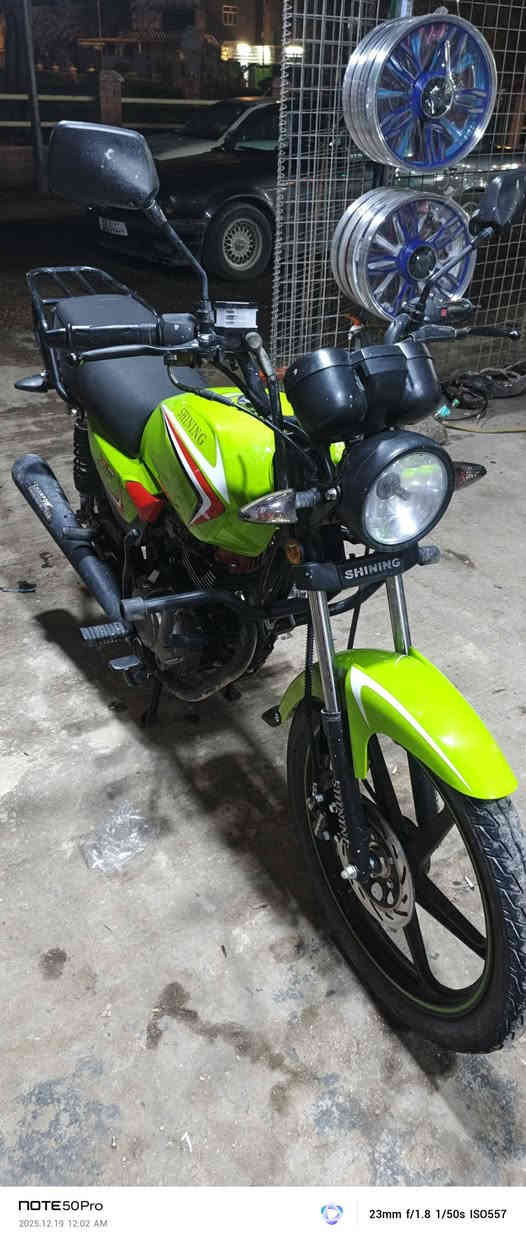 سلام عليكم
للبيع دراجه شيلنك عراقي

موديل ٢٥ 

بدون أوراق 

السعر مليون وبي مجال
مكلف بل نشر 👍👍

***********
