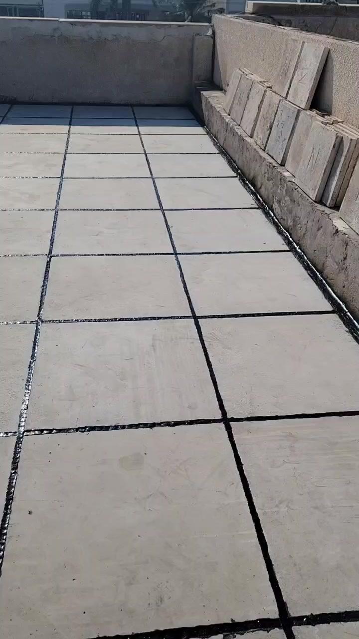 جزء من اعمال كادرنا 
صيانة وترميم السطوح وإعادة الماستك 
 للأستفسار والأتصال
***********
