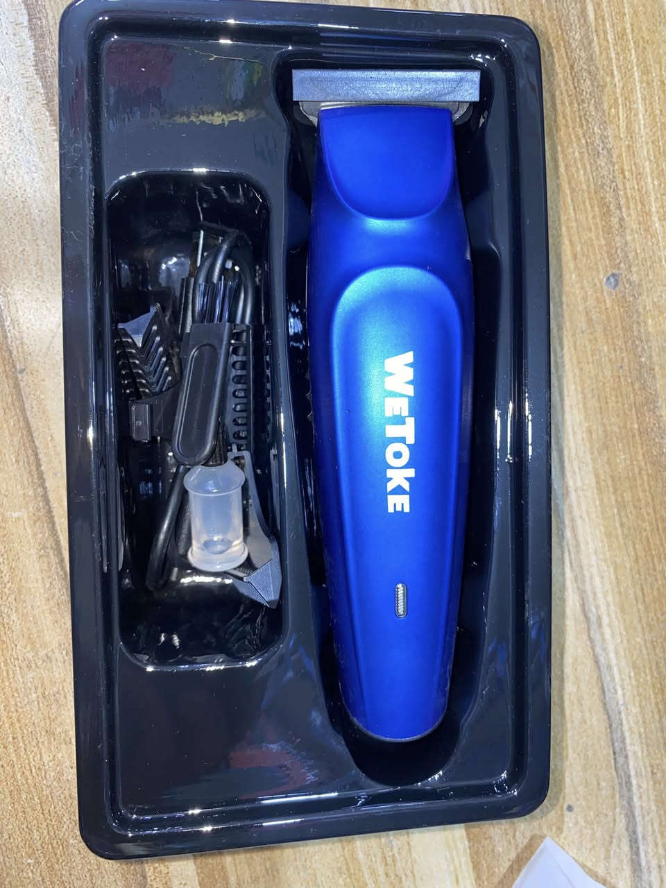 مكينة حلاقة وي توك الاصلية تستعمل للحلاقة الخفيفة 
١٠ الف 
توصيل ٥ الف


**إذا كنت صاحب هذا الإعلان وتريد حذفه لأي سبب، رجاءا أرسل رسالة إلى الدعم الفني**
