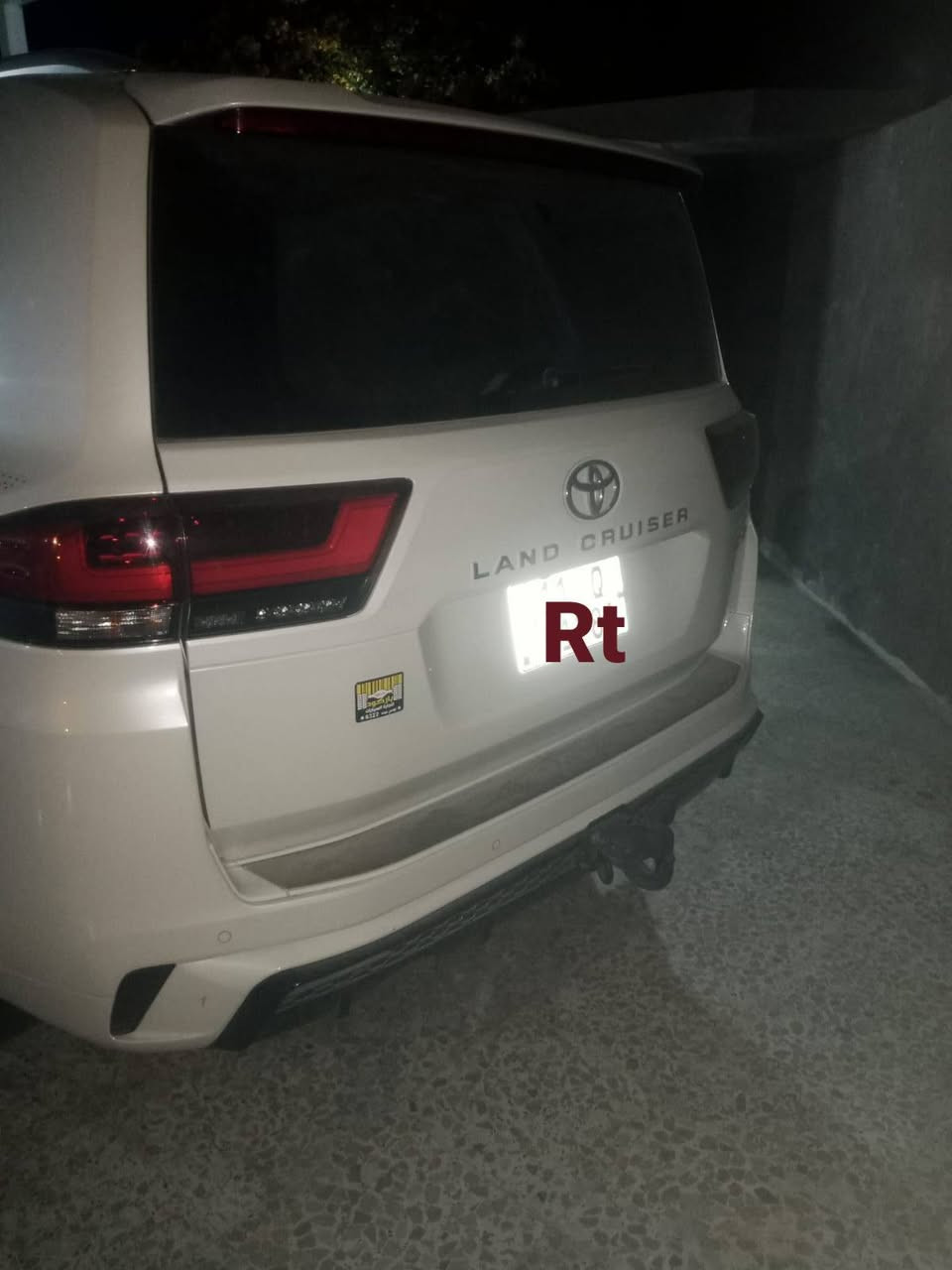 السلام عليكم ورحمه الله وبركاته لاندكروز للبيع 2024 سياره كلش حلوه ونظيفه ماشيه 9000 السياره في حاله وكاله مقفوله من الشخط داخل حليبي السياره كلش حلوه ونظيفه الكتالوكات والارضيات غير مستعملات مكان السياره الدوره الاستفسار اكثر اتصال على الرقم ***********
