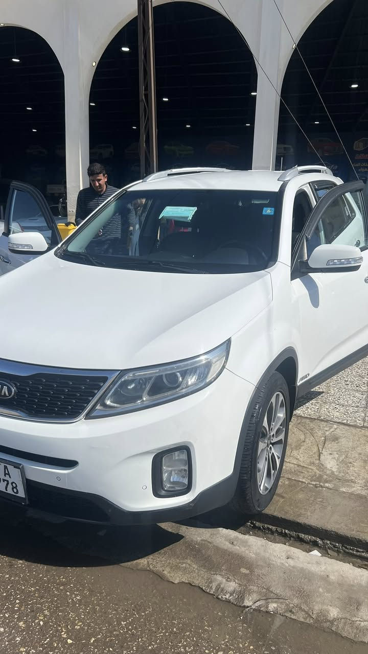 سورنتو 2013شكل 2014
محرك 6V
دفع رباعي 
نضافه خير من الله 
دوشمه جديده 
طخم تايرات جديد 
رقمها نينوى الجديد 
اني الشرعي
سعرها خاص او خبرني
مكاني موصل***********
سعر ٢٠٠$ ومجال
