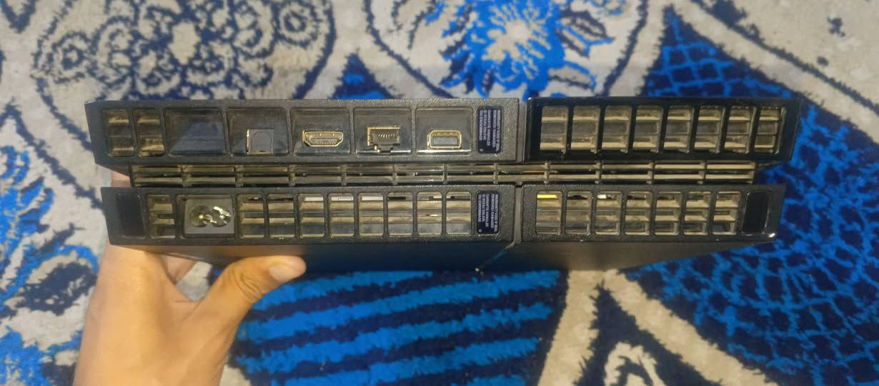 بلاي 4 فات مهكر نظام 12 مساحته تيرا لوك ستيكر لا مفتوح ولا مصلح جهاز نظيف مرتب وياه جوستكين وكامل ملحقات بداخله تقريب 14 لعبه قويه وياه يو بي اس جديد غير مستخدم متوفر كارتون مال البلاي ويو بي اس سعره 300 قفل بدون معامله مكاني النجف الأشرف توصيل ما عندي الخاص مفتوح وهذا رقمي ***********
