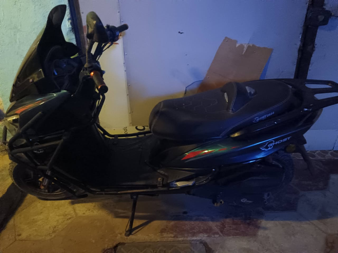 دراجه جوست ٥٠ سي سي للبيع ام الدرع نظيفه مجفته تجفيته مضبوط للشراي ديوانيه حي الجامعه ***********
