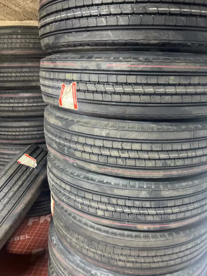 السلام عليكم وصل تايرات جديد برجستون ياباني زوج(450)الف متوفر جمله مفرديوجد توصيل جميع المحافظات 🌹
محلات ابو تحسين ***********
