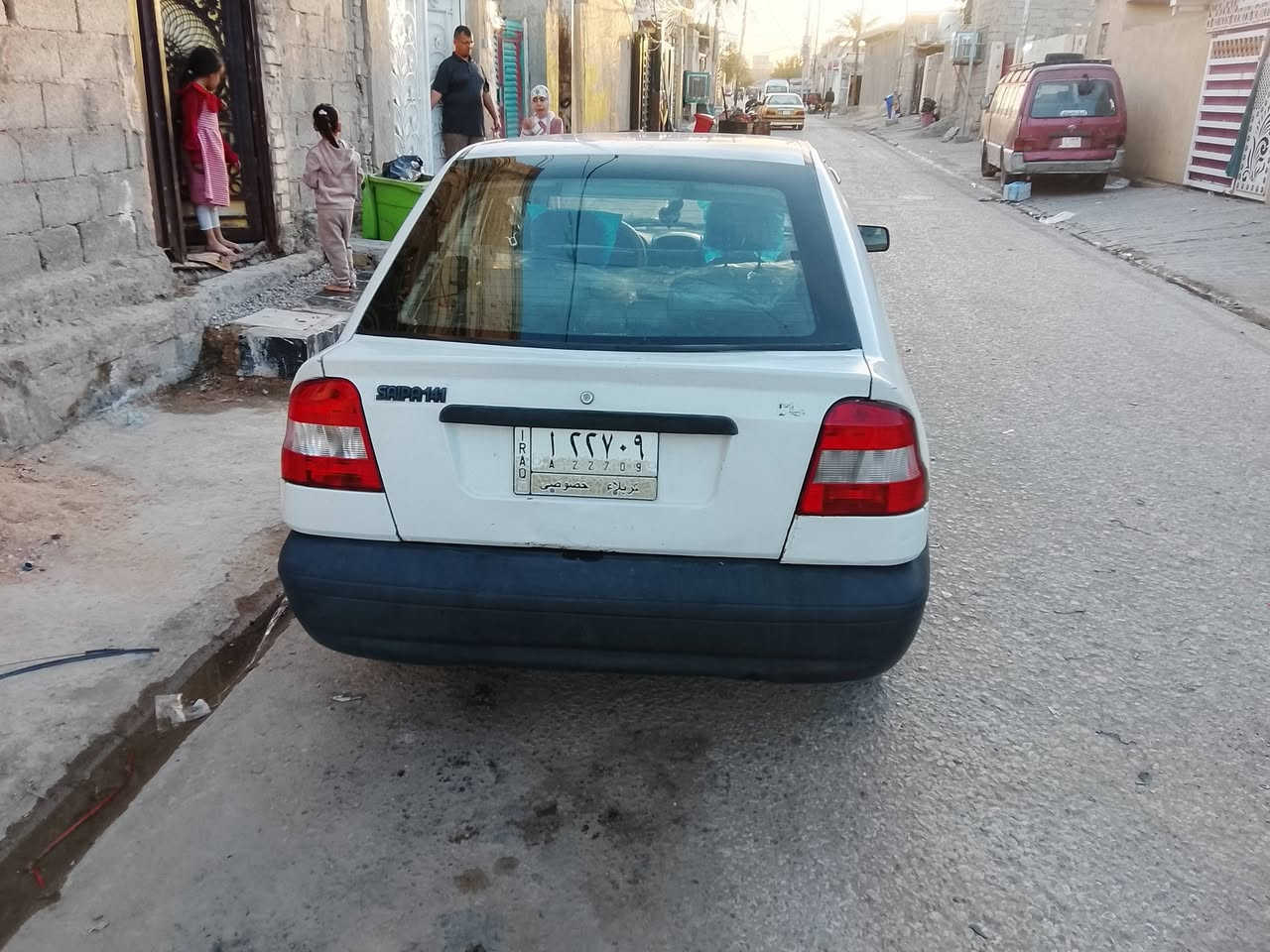 سلام عليكم سايبه للبيع موديل 11ديلوكس  بيه طخه بجاملخ الخلفي محرك وكير وحداديه وتخم تاير  وشواصي شرط كفاله سنويه مشروع وطني الل 2028 بسمي مكان كربلاء سعره 28 وبيه مجال ***********
