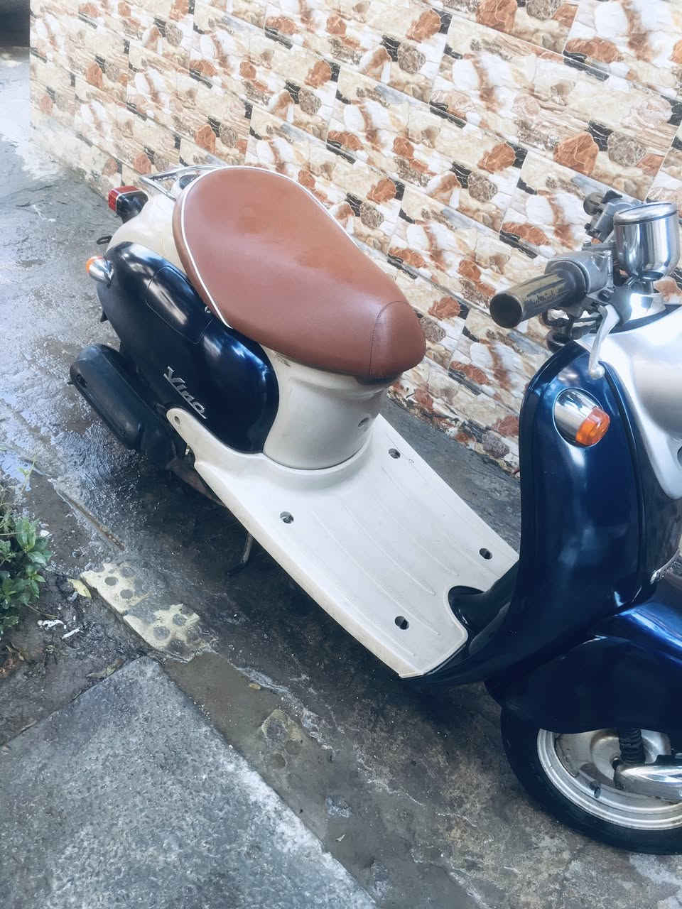 السلام  عليكم دراجه كلاسك مال رمبه  نثيه مو فحل مكاني بغداد سبع بكار سعر 600 لف قفل رجان مو شراي ليعلق مارارس فقط ابيع شراي يتصل ***********
