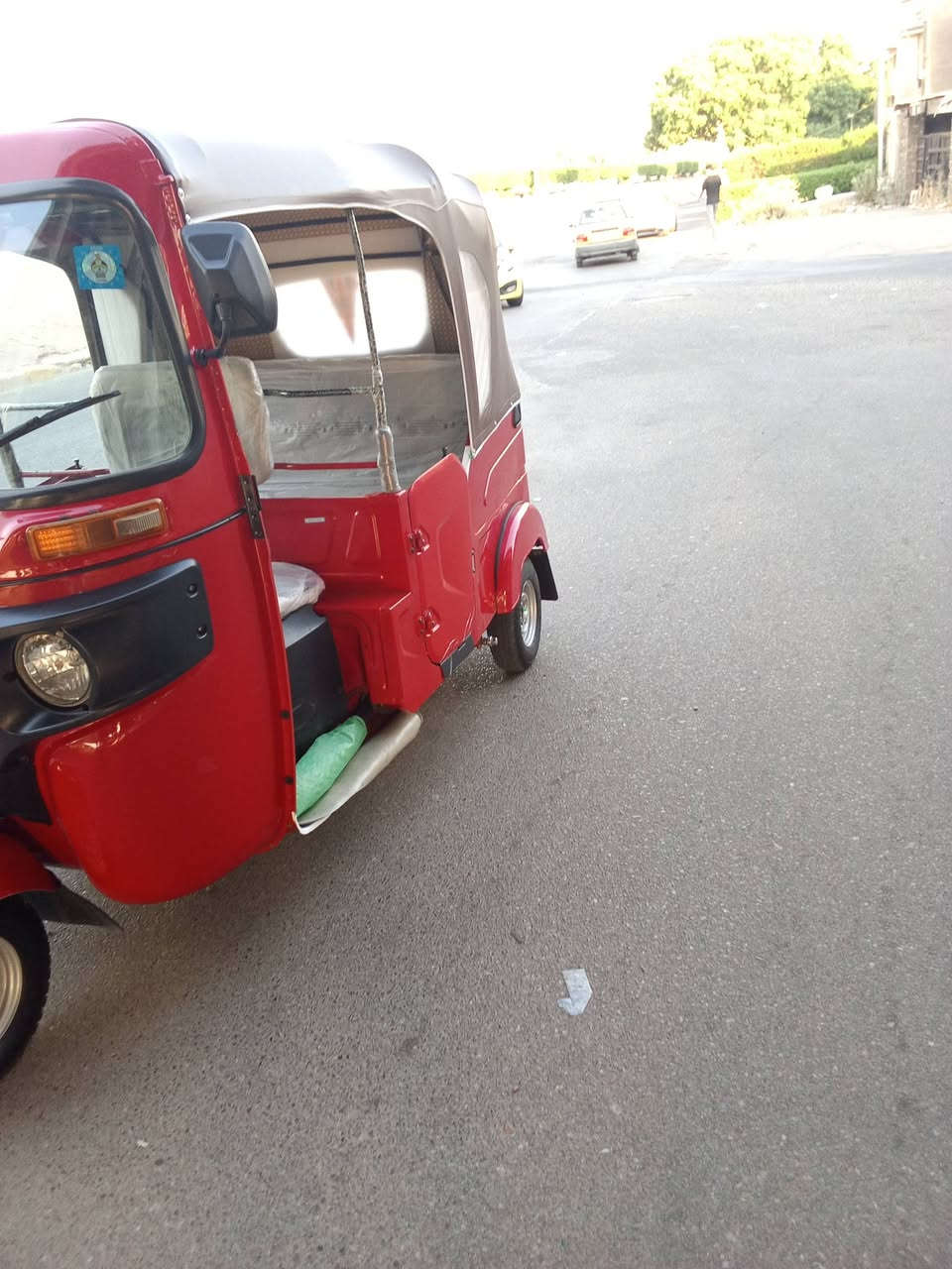 سلام عليكم عندي تكتك لبيع موديل 23 كنر مكفوله ماعده بارد بل لغد مكاني بغداد بياع ‏‪***********‬‏

