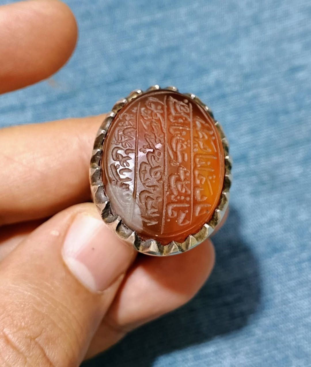 خاتم عقيق يماني عسلي مخطوط صياغه يدويه ثقيله


**إذا كنت صاحب هذا الإعلان وتريد حذفه لأي سبب، رجاءا أرسل رسالة إلى الدعم الفني**