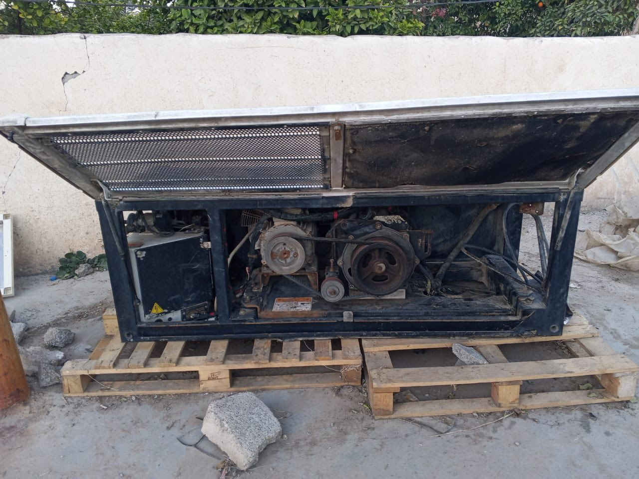 سلام عليكم مكينه براد خمسه طن. يراهم ارضي والأكثر ستفسار تصل على رقم ***********
