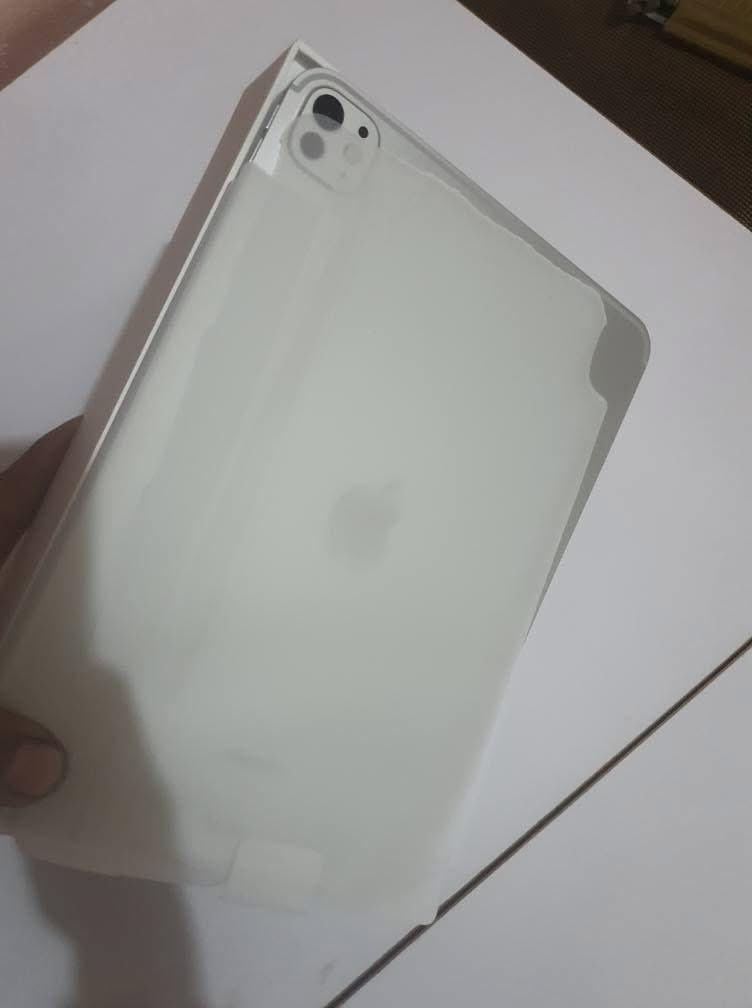 ايباد m4ذاكره256
نضافه 100..بطاريه95

السعرمليون.الستفسار***********
