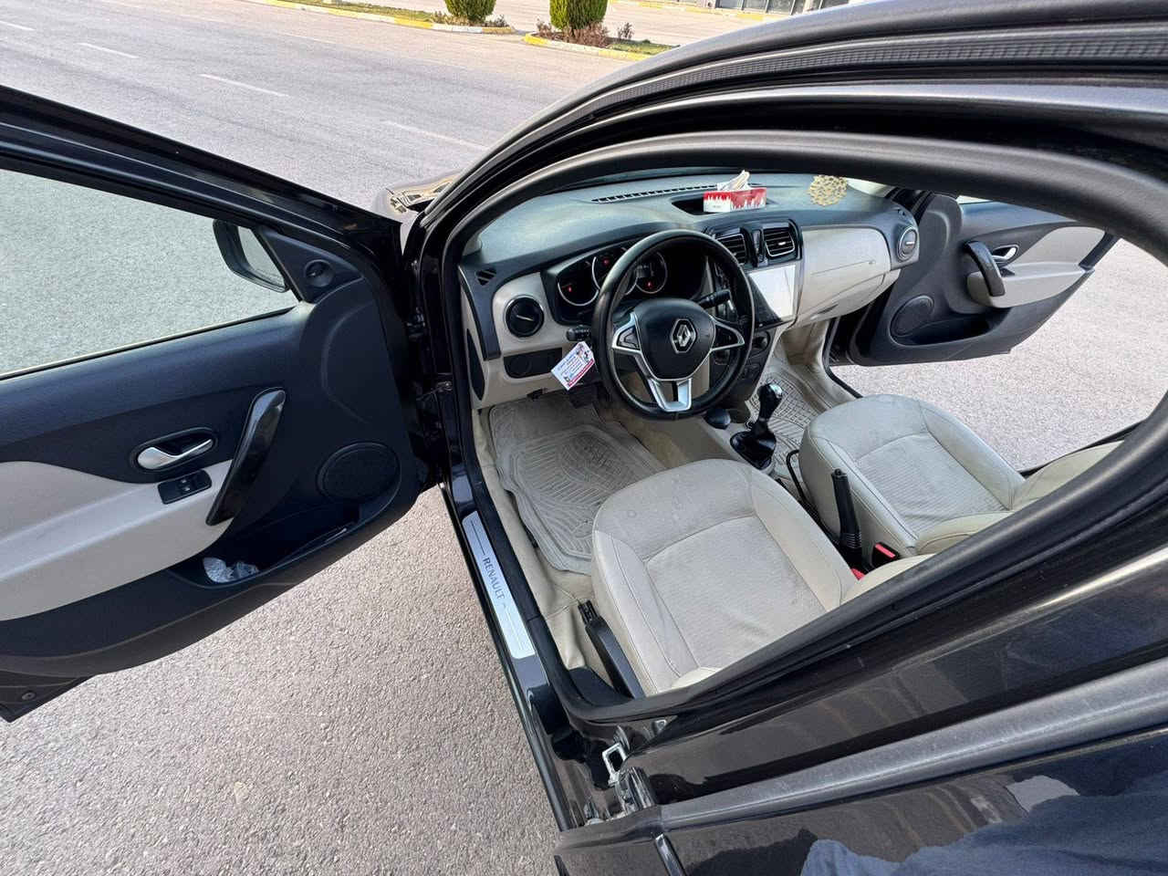 رینۆسمبول٢٠١٧تۆماتیک
گیرومەکینەتەبریتی بەشەرت نەکراوەتەوە
٧٢هەزاررۆیشتووە
بێ بۆیاخ بێ کرانەوە یەک پەڵە ساردی هەیە
لەسلیمانیە
سەیارەکە زۆر پاکە وەک سفر وایە
بۆ داواکردنی مەسج بنێرن السليمانية, العراق


**إذا كنت صاحب هذا الإعلان وتريد حذفه لأي سبب، رجاءا أرسل رسالة إلى الدعم الفني**