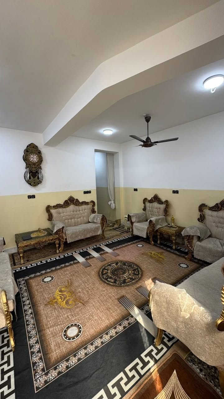 📍 فرصة عقارية مميزة – مكتب التصميم العقاري
🏡 النوع: دار سكن طابو زراعي سند 25
📐 المساحة:( 100م)5+20
العنوان بابل حي الصحه خلف المدينة المائية 
✔️ مناسب للسكن 
✔️ واجهة ممتازة وإمكانية تقسيم
✔️ منطقة مخدومة وقريبة من الشارع والخدمات
✔️ موقع 

📞 للاستفسار والمشاهدة:
***********
***********

🏢 مراجعة المكتب: مكتب التصميم العقاري
📌 العنوان: حي الصحة – مجاور جامع الهندي
