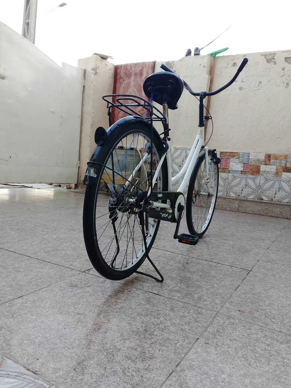 سلام عليكم بايسكل البيع حجم 26 بالة مديل 15 كفالةسعر 70 وبي مجال ***********
