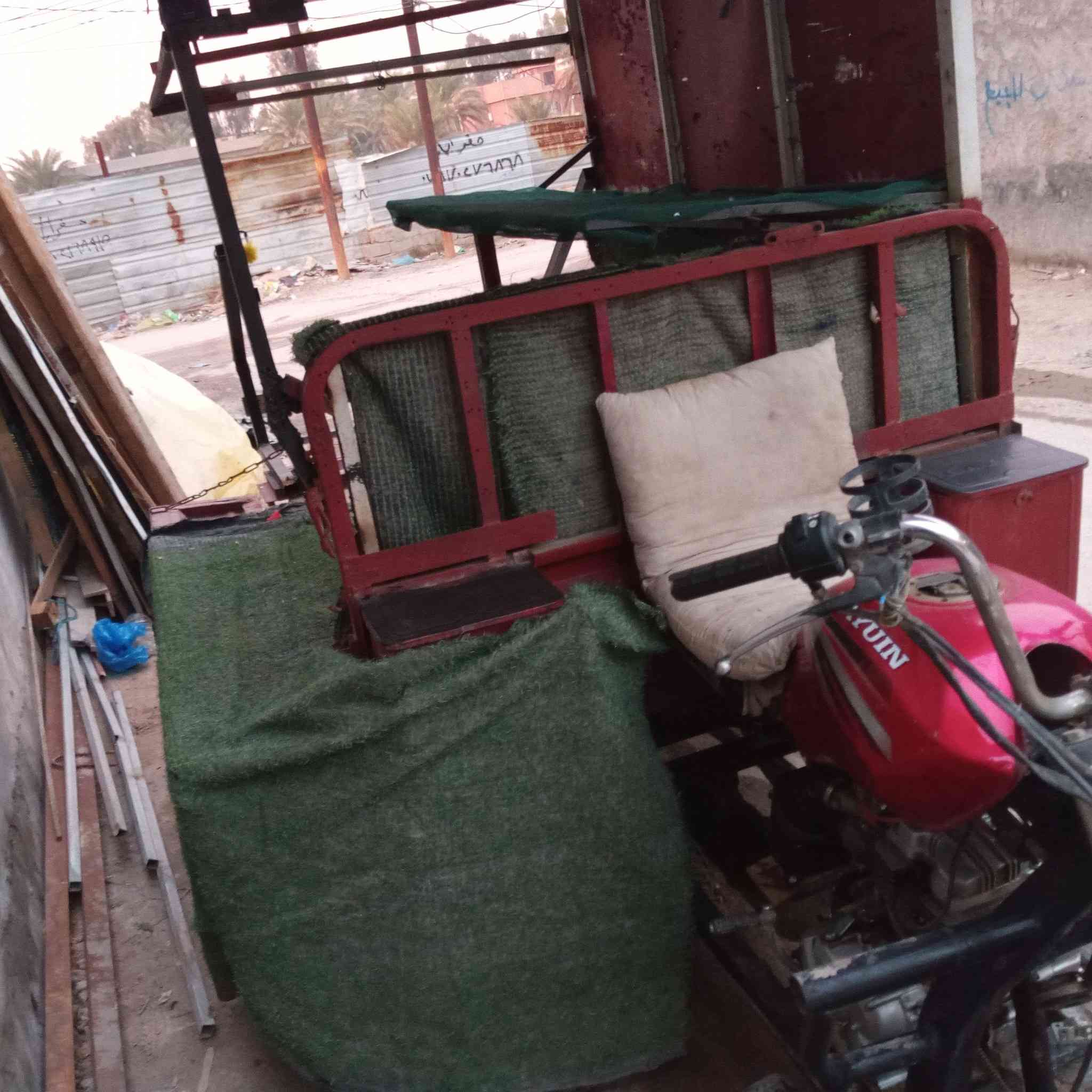 ستوته دايوان.. كامله مكمله موديل2014اوراق بيها...محركها2023جديد.. اشتغل بيها بلمخضر تفيدك اذا ردت تفتح بيها مخضر وتفتر.. ناقصها بس كلوبات خلفيه اسبير خلفي احتياطي 2تاير امامي جديد رقم الواتساب  ***********
