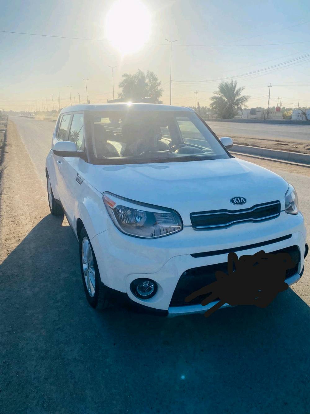 سلام عليكم من رخصه الادمن المحترم
كيا صول 2017 شاشه تحكم ستيرن جهتين حساسات خلفيه كامره خلفيه مانع انزلاق سماعات 6 مكينه GDI 2000 فول صرف بانزين مابيه حادث قطعتين جاملغ وبنيد وبين بارد خلفي شاشه بل دشبول تعرضلك قوه التبريد سياره مكان المسيب رقم بغداد السعر120وبيها مجال ترهم مراوس للاستفسار ***********  مكاني بابل المسيب
ماشيه 55الف 
