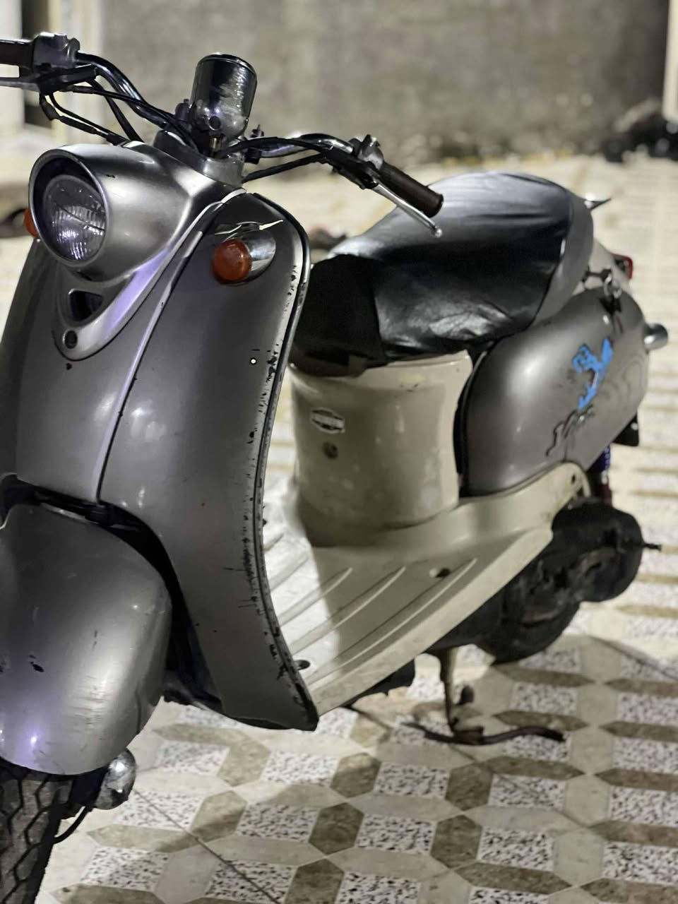 السلام عليكم دراجه مصرية للبيع دراجه مفتوحة مره وحده دراجه خير من الله سعر 250وبيها مجال للشراي متواجد خاص


**إذا كنت صاحب هذا الإعلان وتريد حذفه لأي سبب، رجاءا أرسل رسالة إلى الدعم الفني**