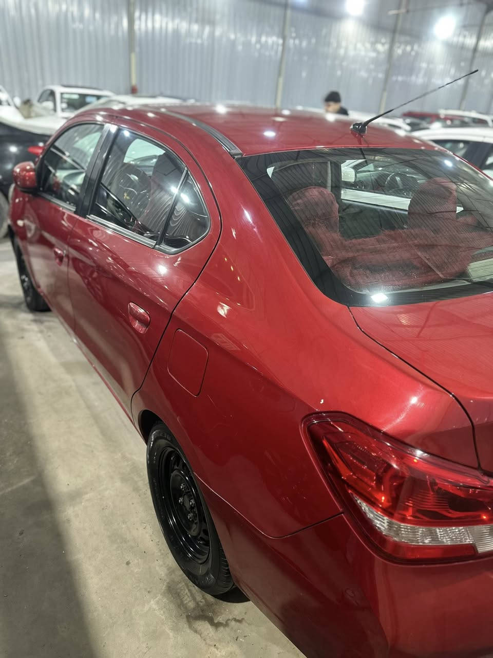 عندي ميراج
موديل2017
سياره ممكفول بدون سبغ  بيها بارد شوي
ارباگ بس سوكان 
سياره رقم سنويه جديد
و سعرها ٨٥بيها مجال قليل
رقم شمالي رقم سليمانيه
مكان اربيل
واتساپ***********
