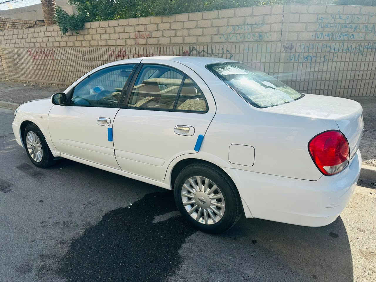 سني للبيع 2010 بيه باب خلفي مكانه بغداد حي الجامعه 11/500 بيه مجال بسيط ***********
