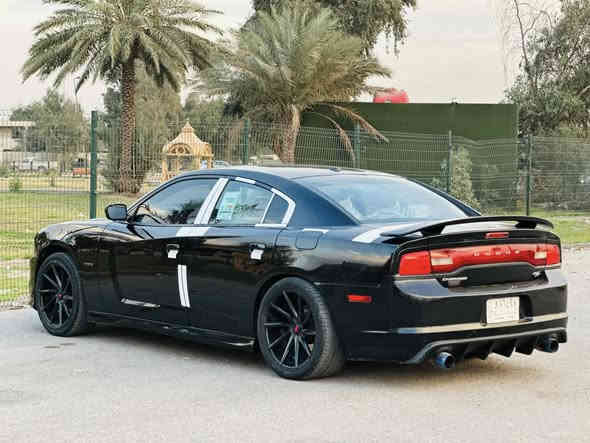 السلام عليكم دوج جارجر مديل 2014 اصل وارد امريكي كلين بدون حادث وصور امريكة مرفوقة بل منشور  موصفات لسيارة فول موصفات ماعدة لفتحة بصمة داخل احمر جلد شاشة جبيرة ويل 20 مكينة 5700 منضومة مال غاز يعني انسة لصرف منضومة زنون اصلية لسيارة ماشية 130 الف وسعر لسيارة 133$ وبيهة 
مجال مكان لسيارة بغداد البلديات 
وهاذ رقمي ***********
