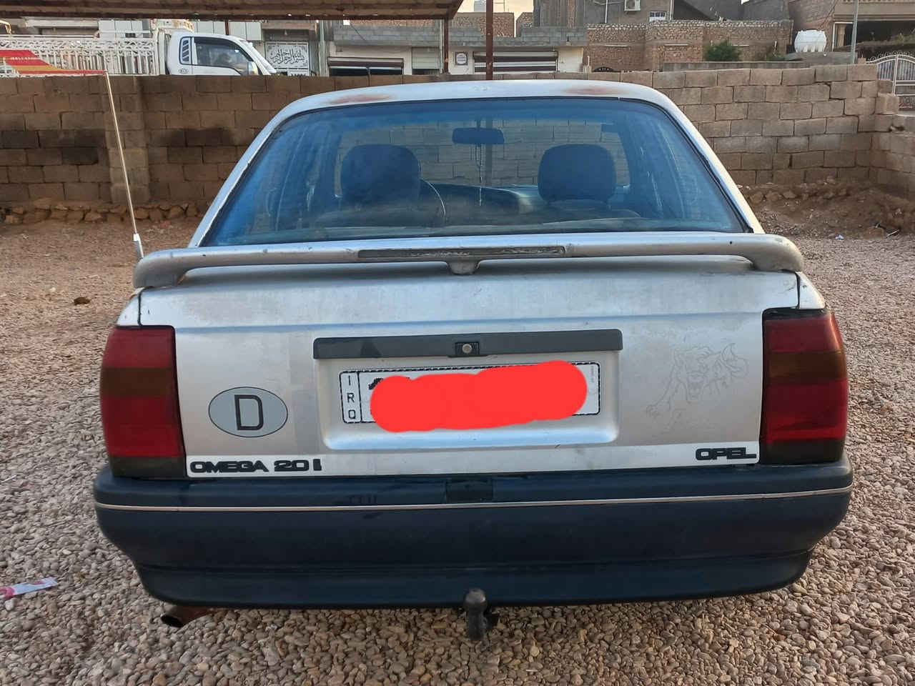 سيارة اوبل اومكا للبيع كير اوتوماتيك
هزه جديده السياره بسمي سيارة بيت كهربائيه كلها شغاله
تخم تاير صدر جديد باتري جديد 
السعر 33 
العنوان الانبار حديثة 
***********
