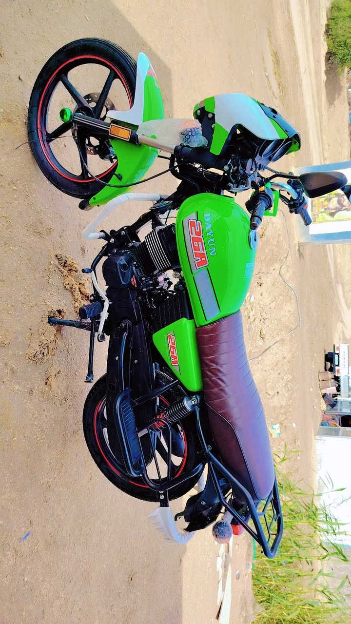 يا الله سلام عليكم دراجه للبيع دايون نفخ موديل 24 أوراق سكنر كهربايات كله شغال دراجه بعده زيره سويج سجينه محرك 200 شرط ما مدوده عليه اصبانه انضف من الصوره بعده جديده السعر مليون 450 وبيه مجال للشراي اتصل وبيك خير وتدلل ***********
