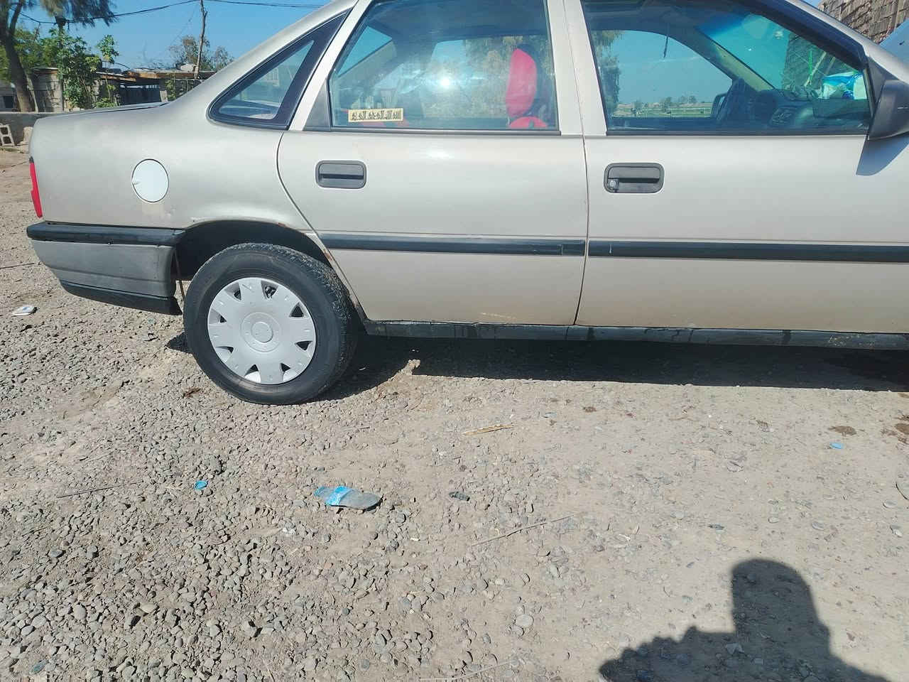 سياره فكترا للبيع  نضيفه حلو اي اخياس مابيهه السناويه مو ساقطه صدر جديد  محراك مضبواط ي تبخير ماه بي  اسعر خاص رقم الجوال :-/:-/*********** اتصل ماه يغلاه عليك شي  اخوتي العزاز
