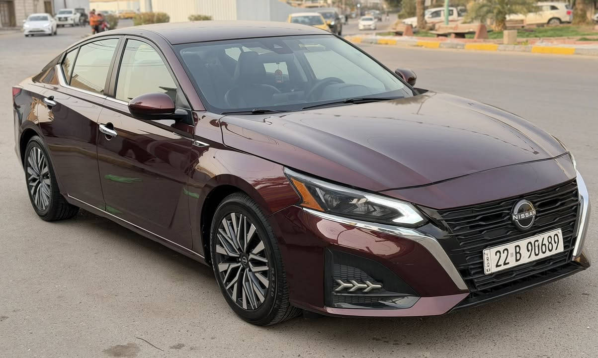 السلام عليكم 
نيسان التيما 2023 مواصفات SV
محرك 2500 ( 4 سلندر )
وارد امريكي (( دون ايرباك ))
بصمة تشغيل و ابواب 
تشغيل عن بعد
شاشة كبيرة
كراسي كهرباء
رادار امامي 
رادار جانبي
لد نهاري امامي
( حادثها خفيف سطحي صور الحادث بالمنشور و رقم الشاصي )
بيها صبغ صفحة اليسار و جزء من البنيد
ماشيه 55 الف 
1N4BL4DV4PN316405 رقم الشاصي

السعر 14,300 $
رقم اربيل
مكانها بغداد / الاعظمية
***********
